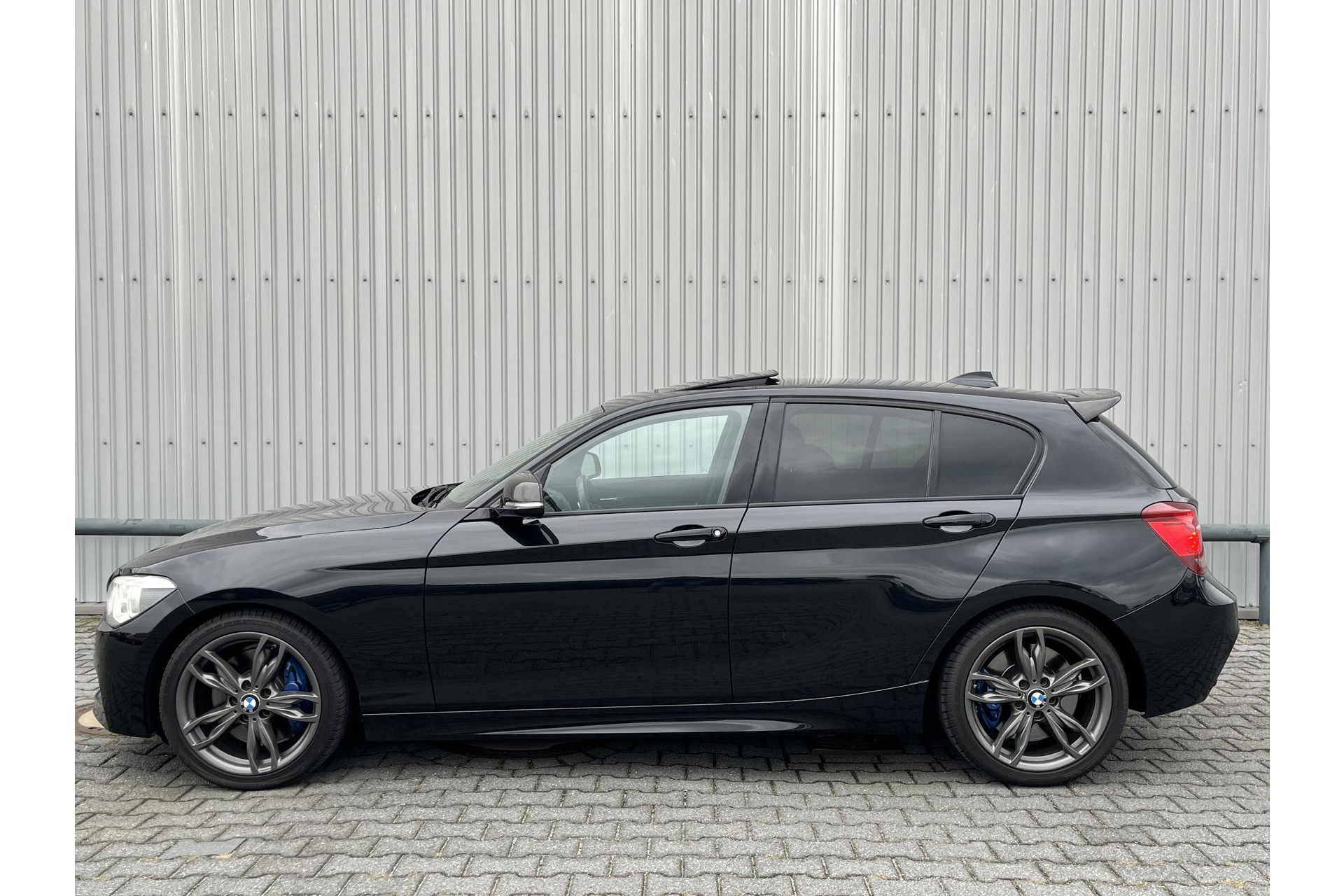 BMW 1-serie M135i High Executive*NAVI*DAKJE*CAM*LEER*KEYLESS*